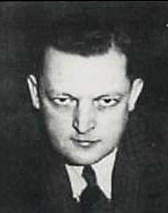 Im Dezember 1933 wurde Adalbert Probst zum Reichsführer der Deutschen Jugendkraft ernannt. Er kämpfte während des Nationalsozialismus um das Überleben der DJK